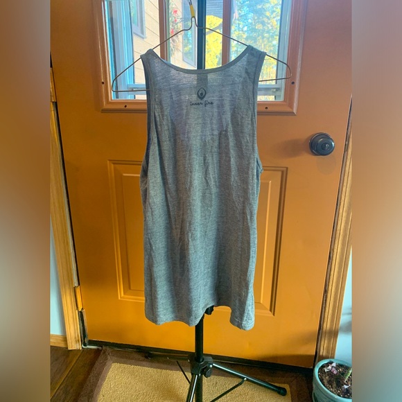 My Heart is a compass Tank - Picture 4 of 5